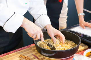 Showcooking Viviverde e Bene.sì con Tessa Gelisio