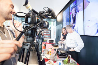 Showcooking Viviverde e Bene.sì con Tessa Gelisio