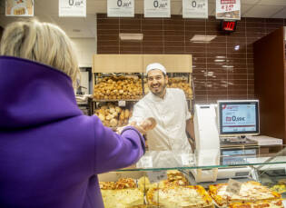 Nuova apertura il supermercato di prossimità di Treviglio (37)