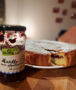 Torta con marmellata Frutti di pace al mirtillo selvatico di Gianluca e Francesca