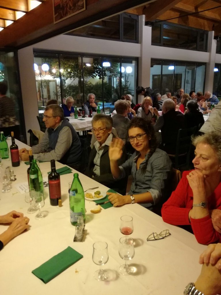 Cena per l'ora della cooperazione al circolo dei laboratori di Mompiano a Brescia 3