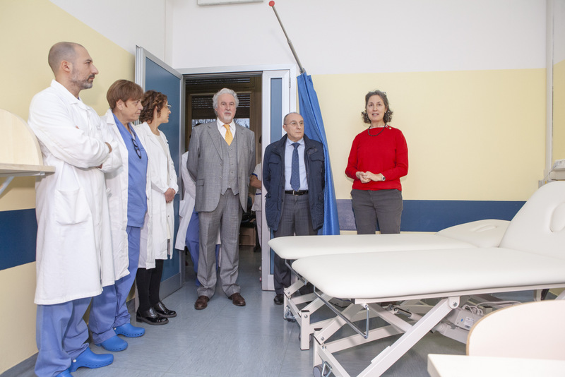 Coop Lombardia regala nuovi lettini alla Terapia del dolore a Busto - 16 dicembre 2019 (8)