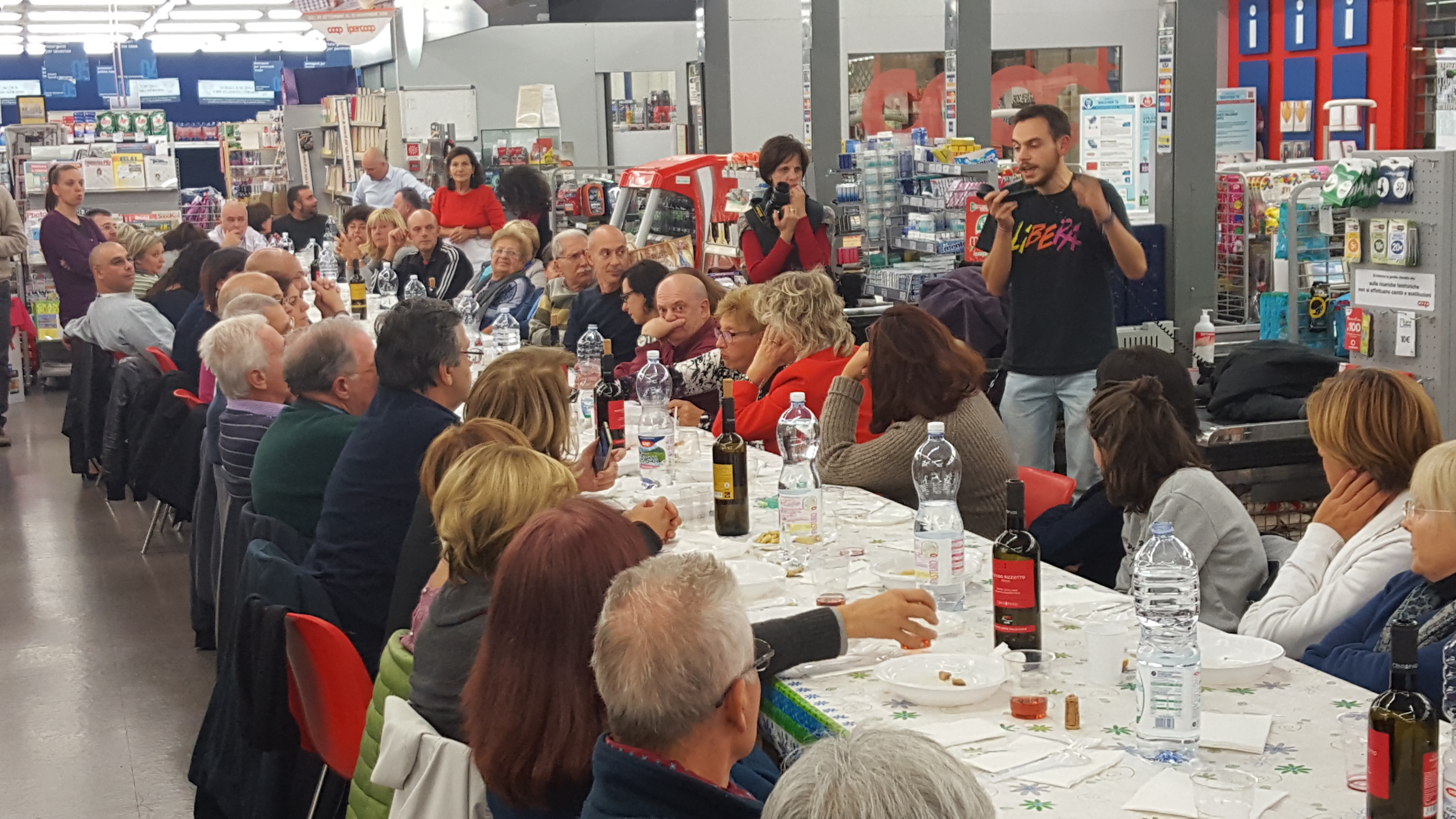 A cena con Libera Terra c’è più g(i)usto