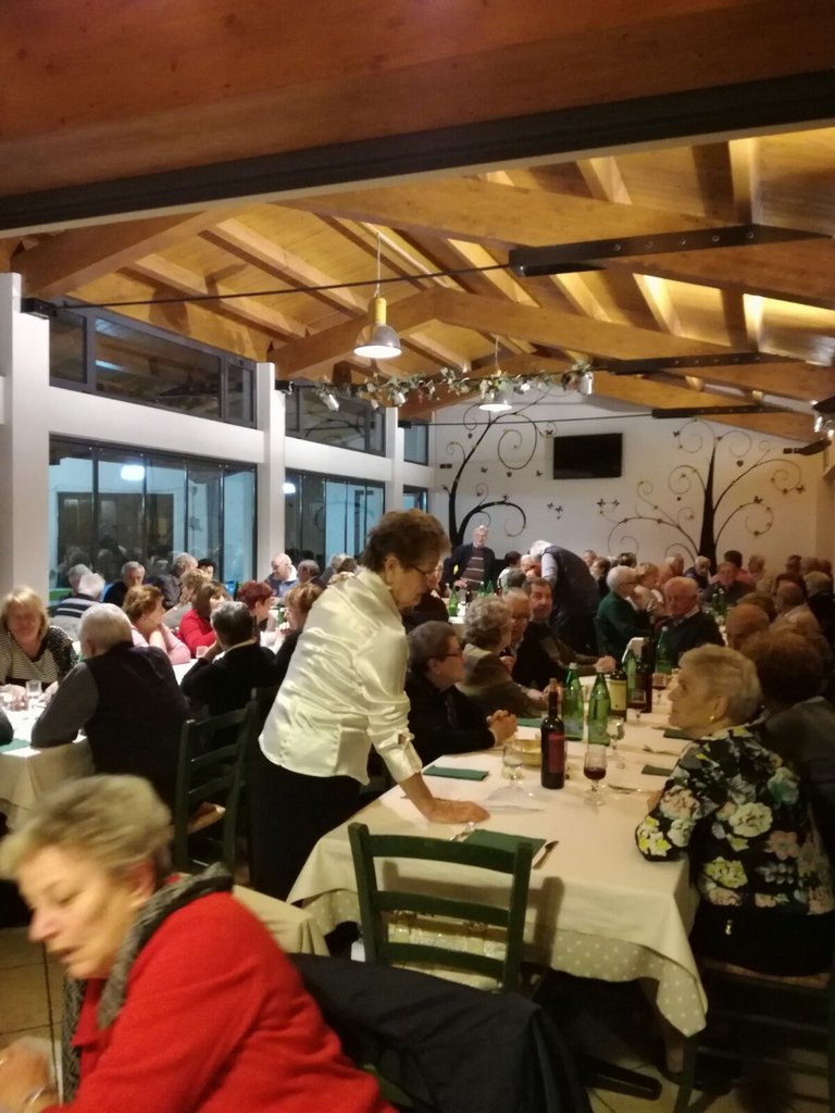 Cena per l'ora della cooperazione al circolo dei laboratori di Mompiano a Brescia 1