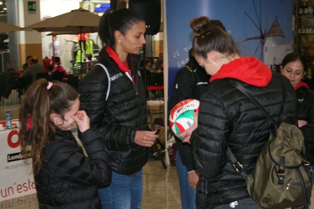 Le atlete del Volley Bergamo presentano il Volley Camp 2018 (15)