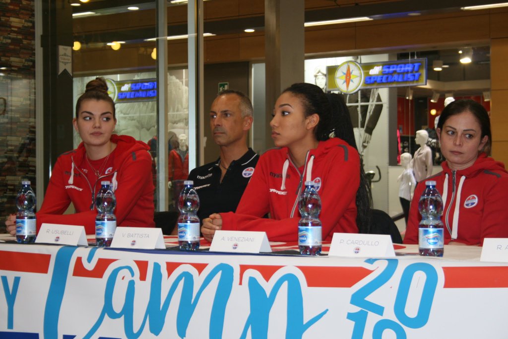 Le atlete del Volley Bergamo presentano il Volley Camp 2018 (19)