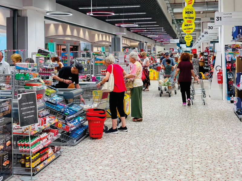 Rinnovato l’Ipercoop di Treviglio: convenienza e sostenibilità ><noscript><img src=